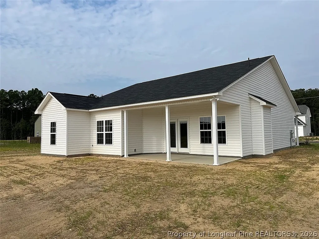 3 bed, 2.0 bath, 1382 sqft, $1,700 — Photo 2