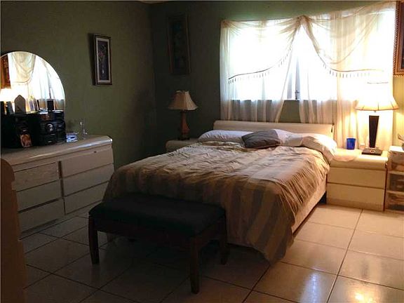 5th image of 40 NW 87th Ave APT D211