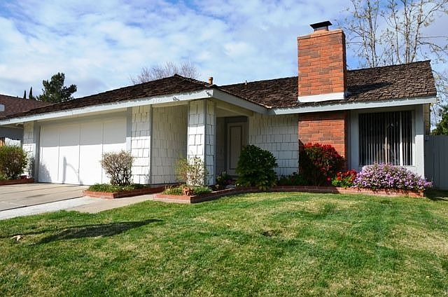 3825 Coronado
