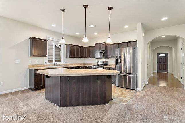 1st image of 9107R 193rd Street Ct E