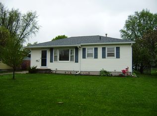 1851 Plymouth Ave, Waterloo, IA 50702