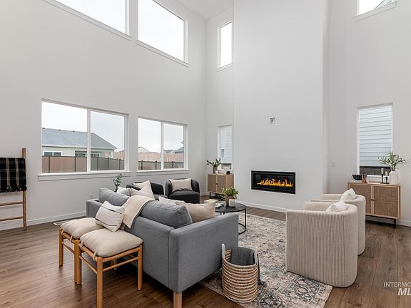 5th image of 3790 N San Carlos Pl