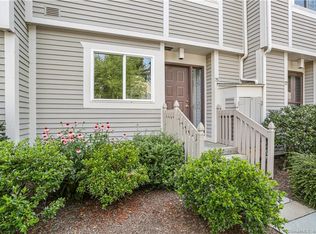 75 Strathmore Ln UNIT 75, Westport, CT 06880