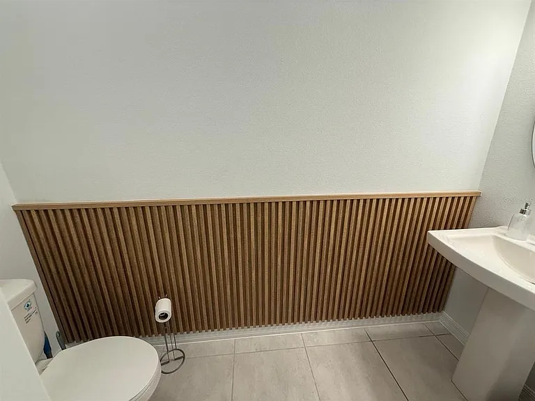 424 Wayland Dr — Photo 9