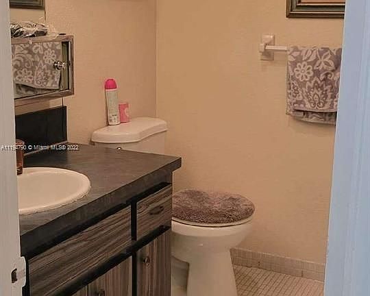 4th image of 445 NE 195th St APT 325