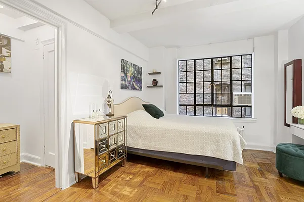 Sold by Citi Habitats | media 3