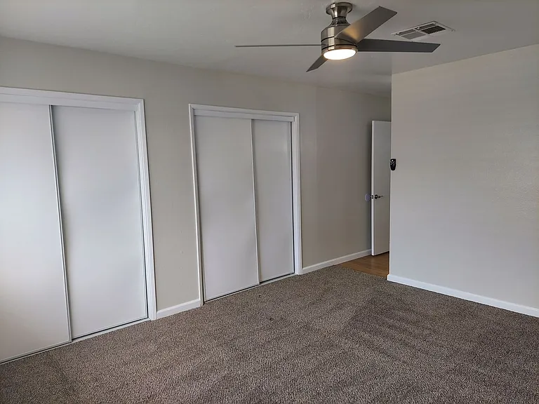 612 W Graaf Ave — Photo 11
