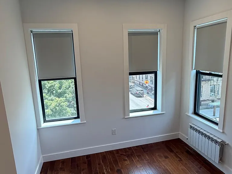 6001 70th Ave #3R — Photo 3