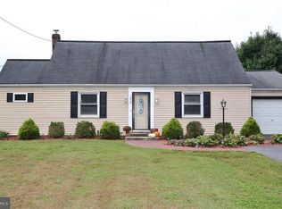 1858 Harrisburg Ave, Mount Joy, PA 17552