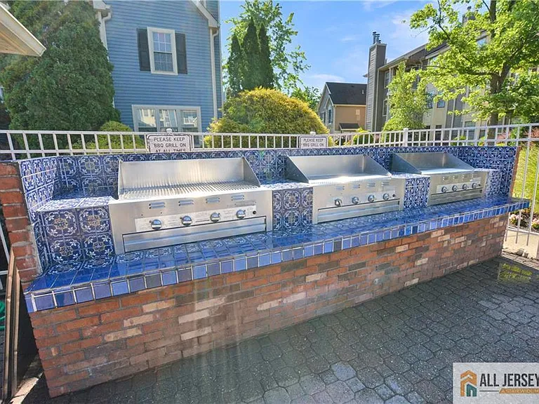 17 Lear Ct — Photo 18