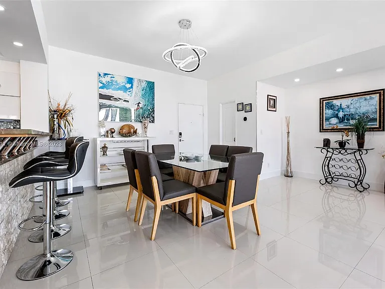4001 S Ocean Dr #2 — Photo 3