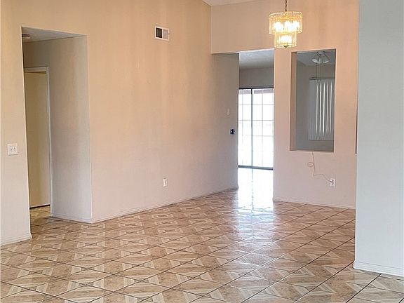 5th image of 14425 Manzano Rd