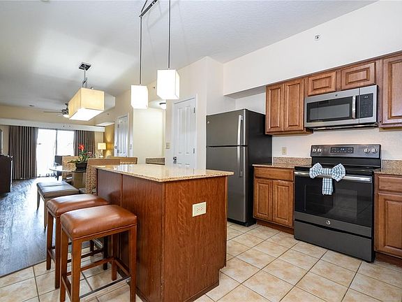 5th image of 12527 FLORIDAYS RESORT DRIVE #611-E