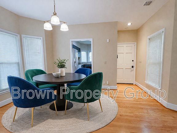 5th image of 741 Victorian Pl