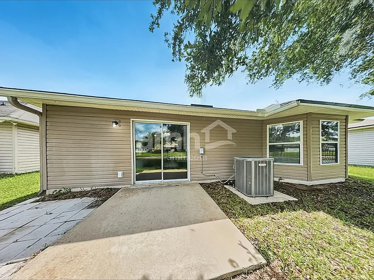 12107 Hayden Lakes Cir — Photo 17
