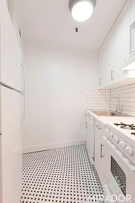 Rented by Mirador Real Estate | media 42