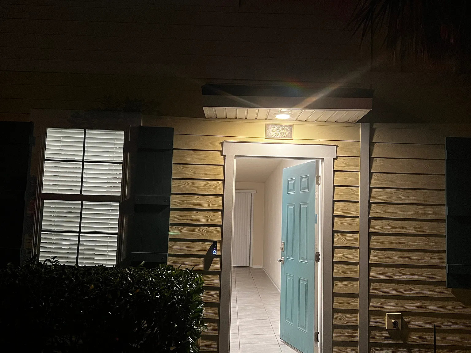 2 bed, 2.5 bath, 1110 sqft, $1,650 — Photo 2