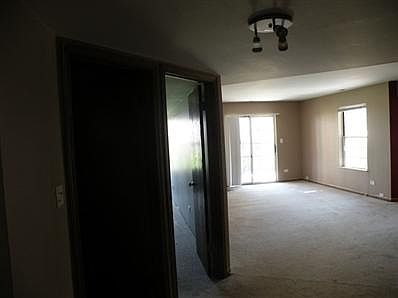 4th image of 123 Crest Wood Ct APT 2
