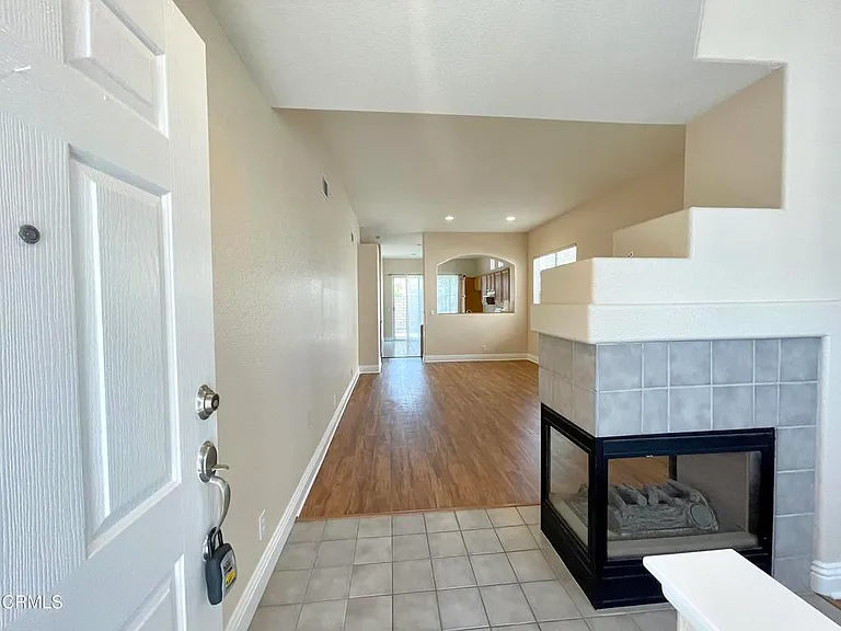 425 Calle Mirasol — Photo 2