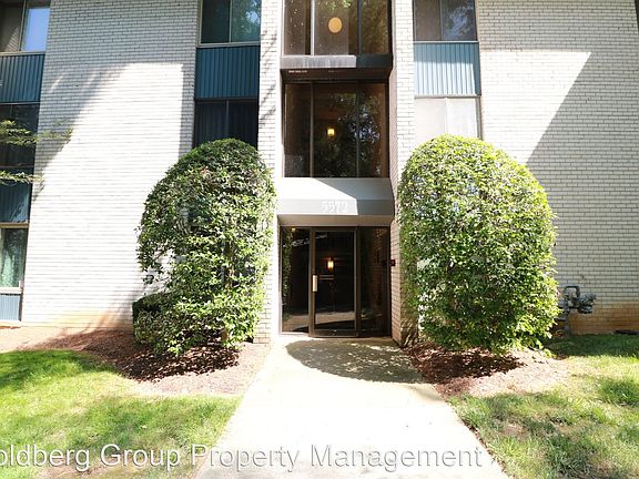 2nd image of 5572 Burnside Dr APT 4