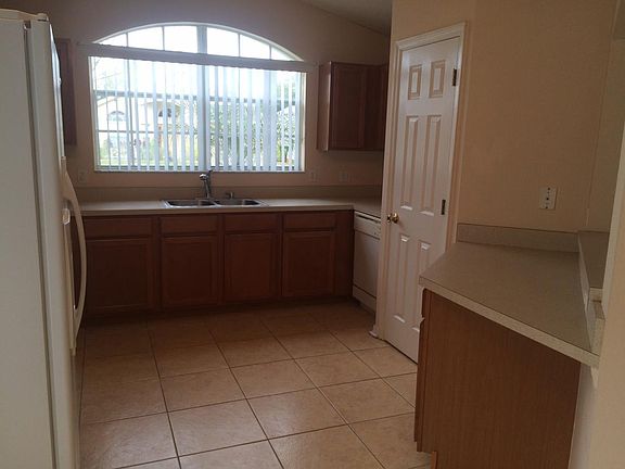 Kitchen/Pantry