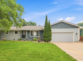 2636 Ridge Ln, Mounds View, MN 55112