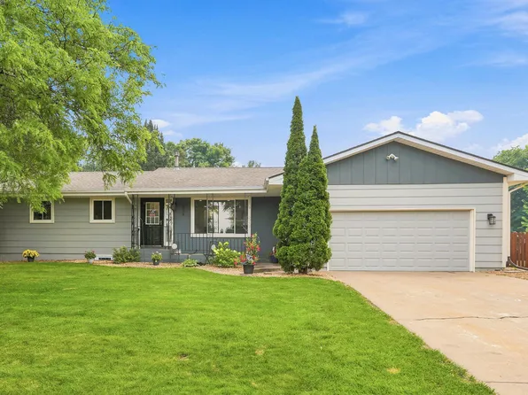 2636 Ridge Ln, Mounds View, MN 55112