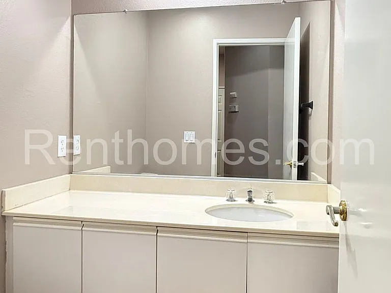 11553 Westview Pkwy — Photo 8