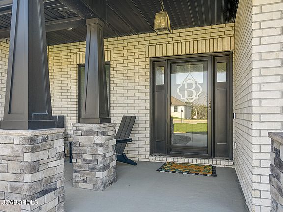 3rd image of 727 Sardonyx Dr