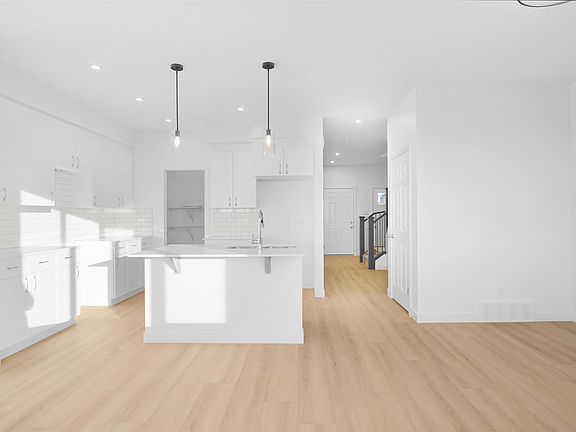 5th image of 1932 210th St NW