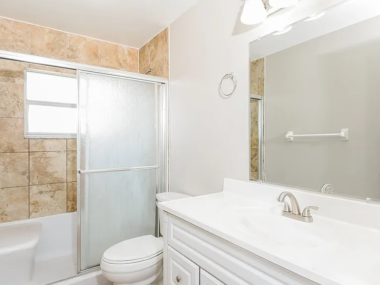 1060 Martin Blvd — Photo 15