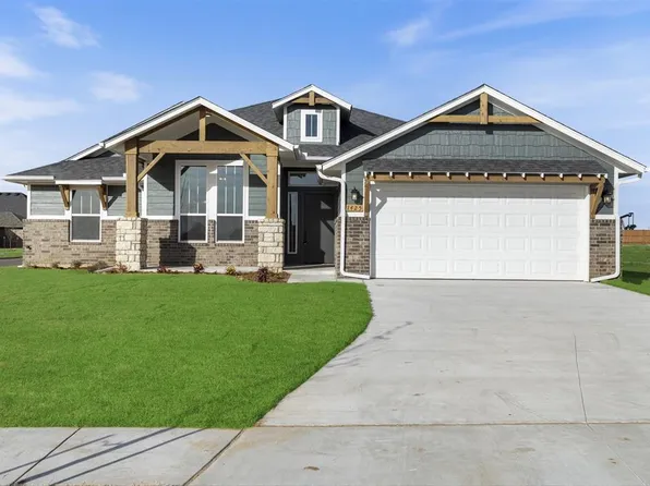 1425 SW 160th St, Moore, OK 73170