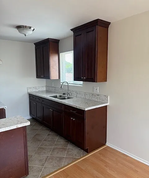 1131 N Kenmore Ave #4 — Photo 8