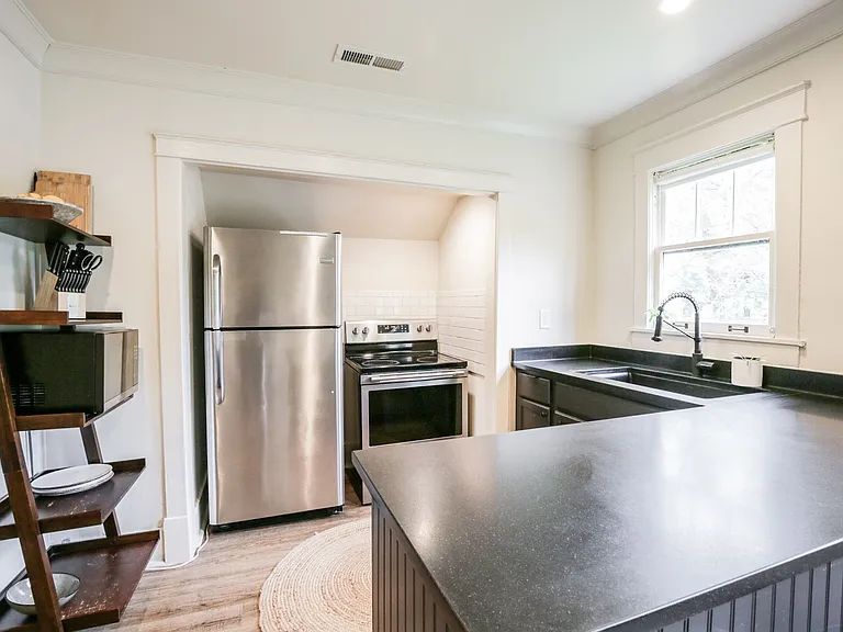 233B Chapel Ave — Photo 21