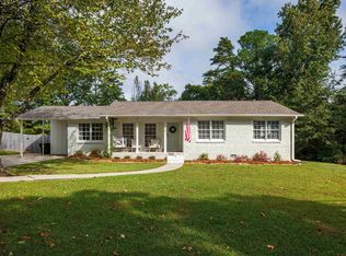 1512 Linda Vista Dr, Vestavia Hills, AL 35226