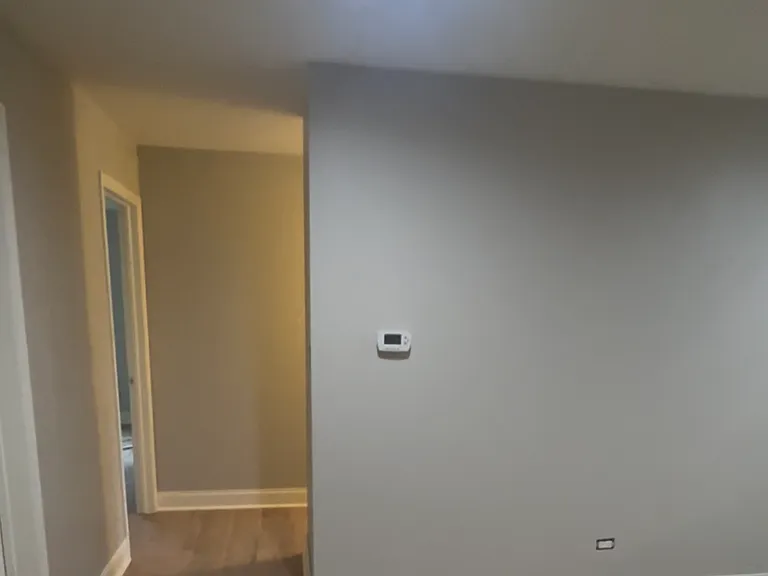 Hallway to Master Bedrooms (2)