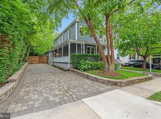 411 E Bellefonte Ave, Alexandria, VA 22301