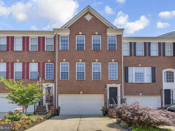 66 Two Rivers Dr, Edgewater, MD 21037