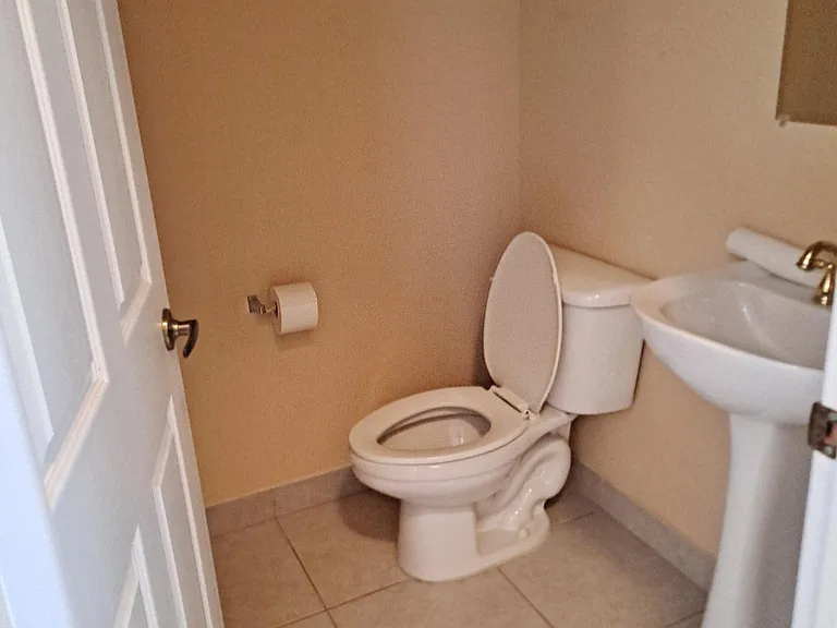 637 Tangelo Cir SW — Photo 8