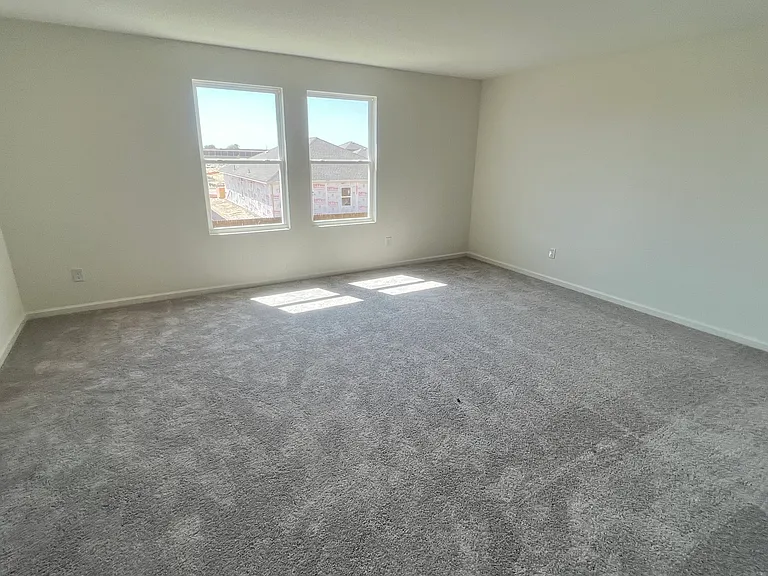 10320 Holycross Ln — Photo 8