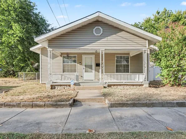 318 W Ridgewood St, Shawnee, OK 74801