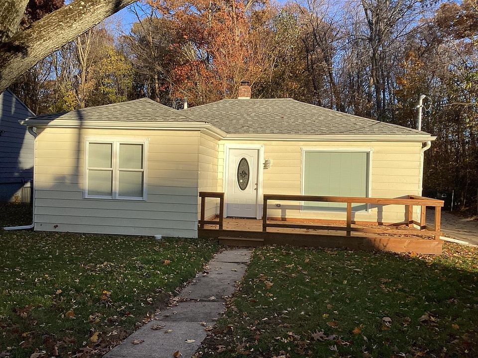 Front of house (taken in fall)