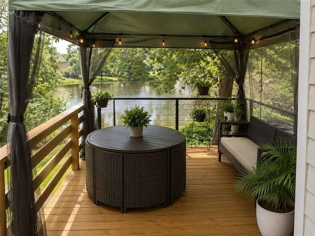 3 bed, 2.5 bath, $1,850 — Photo 4