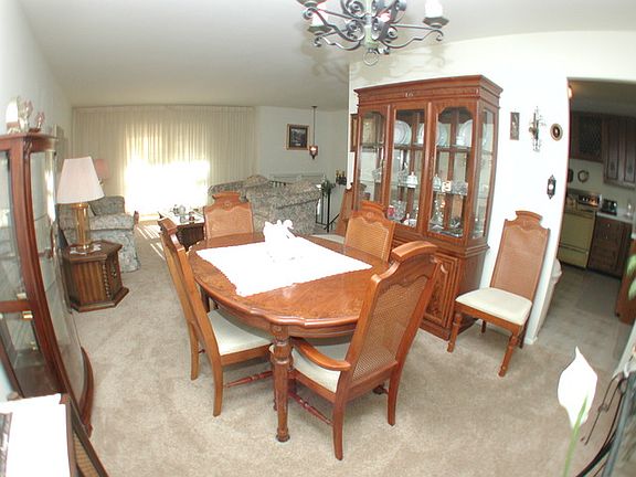 5th image of 309 S Park Blvd