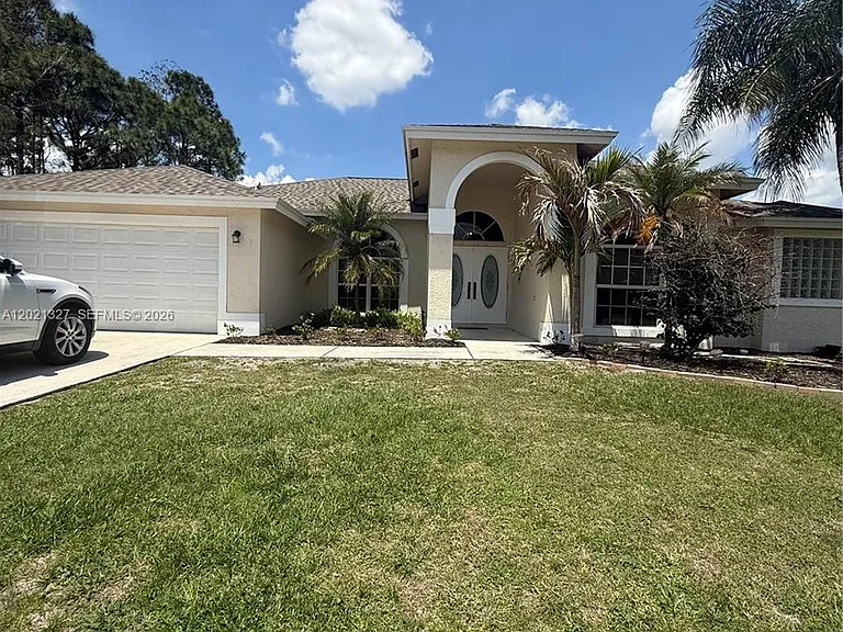 5711 NW Zenith Dr — Photo 1