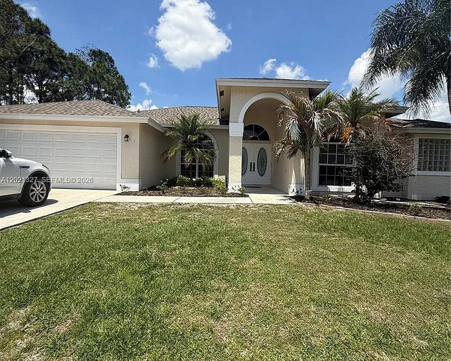 5711 NW Zenith Dr