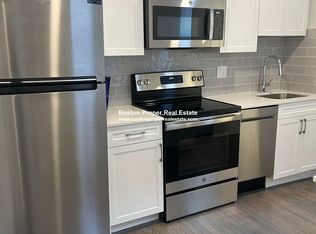 9 Myrtle St #901, Boston, MA 02114