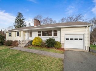 46 Oakley Ln, Waltham, MA 02452