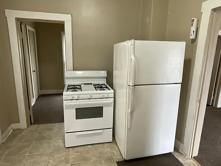 1807 Hale Ave — Photo 15