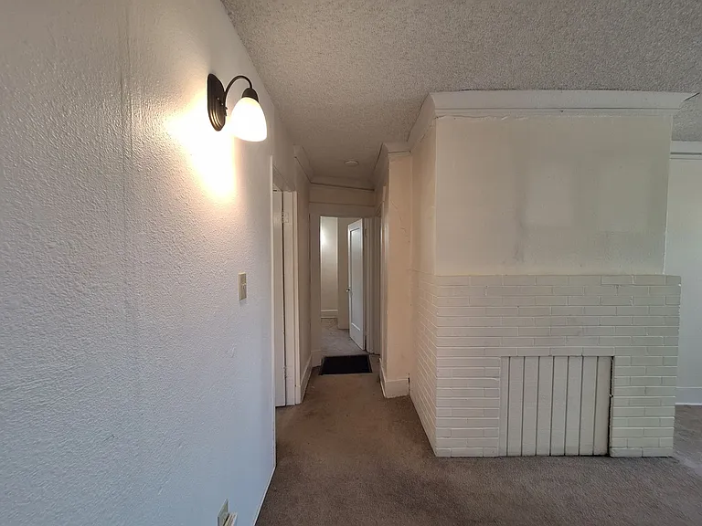 703 N Garden St #B — Photo 14